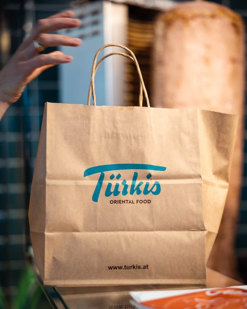 Türkis oriental food dish